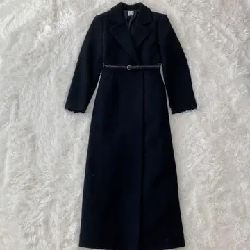 새상품급 로브블랑 LAUBEBLANC 벨티드 체스터 코트 블랙