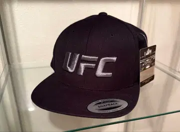 초레어 귀중 UFC 캡 CAP SNAPBACK 현지 구매 택 포함