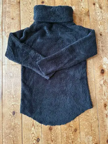 블랙 니트 사이즈 2