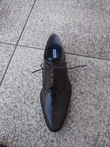 블랙 레이스업 슈즈