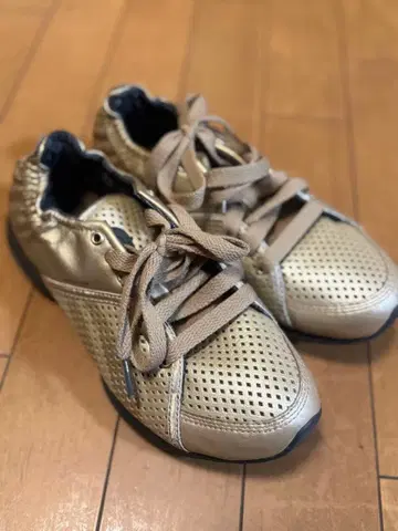 새상품급! 리복 이지톤 골드 23cm