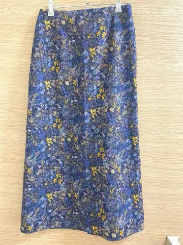 [ Andemiu ] 꽃무늬 롱 타이트 스커트 SS 사이즈