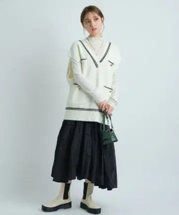 아푸와이저 리셰 이번 시즌 신상 미디 기장 개더 스커트 타프타 티어드