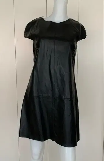 ZARA BASIC 블랙 가죽 원피스 A라인