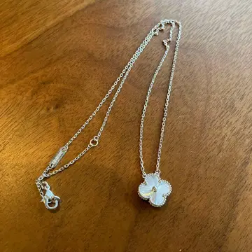 실버 클로버 목걸이