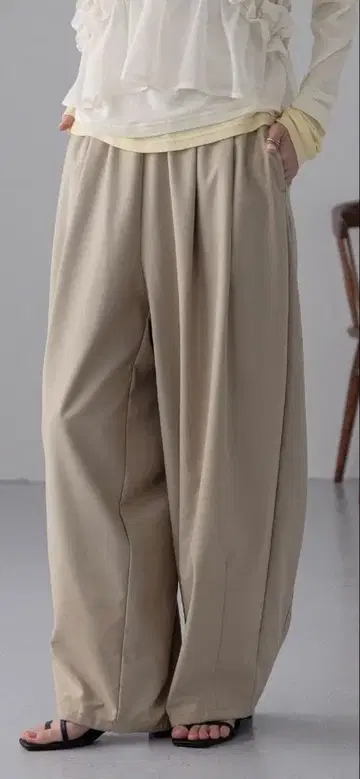 이지 와이드 코쿤 팬츠 327286