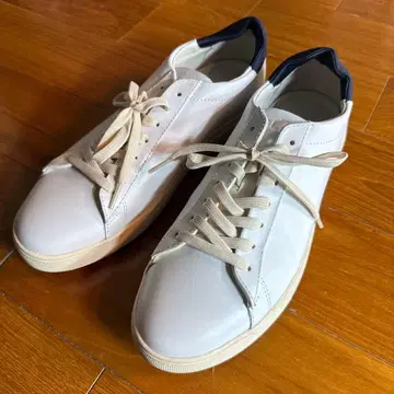 CLAE 화이트/네이비 스니커즈 26.5cm 시착만 한 상품