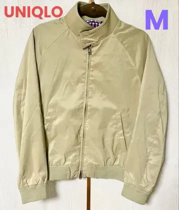 UNIQLO 베이지 스탠드 카라 점퍼 M 사이즈