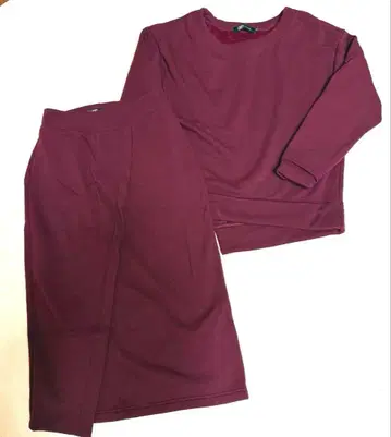 JET LOS ANGELES 버건디 스커트 셋업 사이즈 4