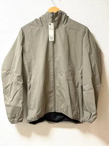 새상품 GU 윈드프루프 쉘 후드티 베이지 사이즈 M