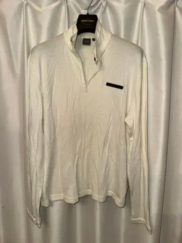 ARMANI Exchange 화이트 하프 지퍼 긴팔 셔츠