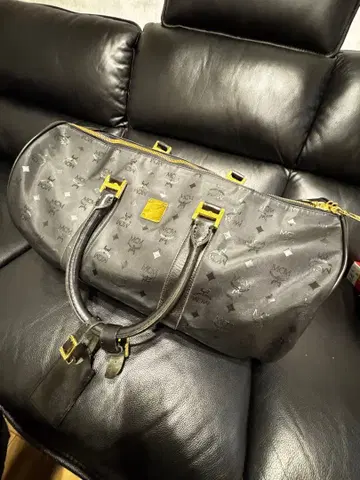 MCM 블랙 보스턴 백