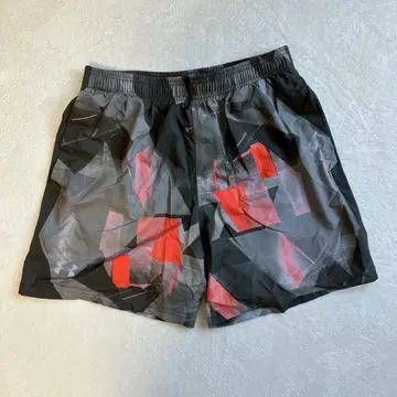 언더아머 숏팬츠 로고 올 패턴 화려한 무늬 스포츠 웨어 LG