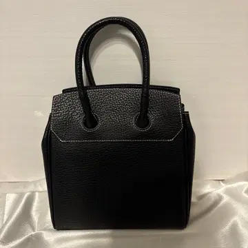 yurie nitani 핸드백(소가죽)