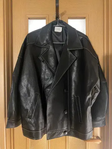 오버 사이즈 블랙 더블 브레스트 라이더 자켓