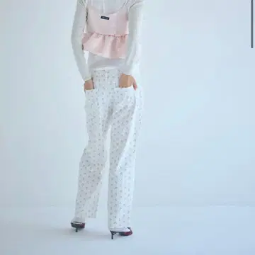 미사용 택 포함 SEA FLORAL DENIM TROUSERS 트라우저