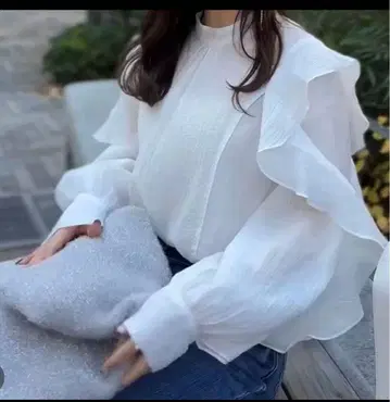 [가격 인하] cocodeal 축구 체크 프릴 블라우스