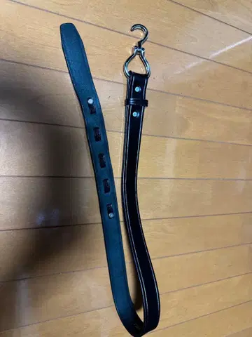 [ 새상품급 협의 가능 ] 토리 가죽 벨트 블랙/실버