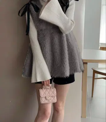 [GRL] V넥 리본 퍼 페플럼 튜닉[gn333]