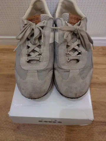 디아도라 헤리티지 에퀴프 그레이지