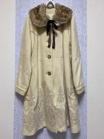 [ axes femme ] 퍼 부착 롱 코트