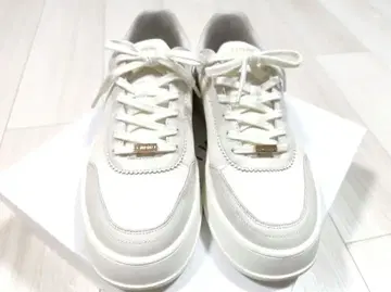 통굽 코트 밑창 스니커즈