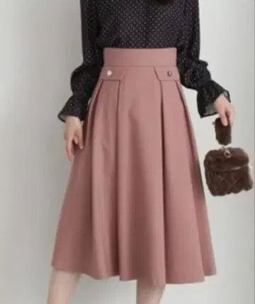 프로포션 바디 드레싱 베이직 턱 플레어 스커트 미사용 새상품