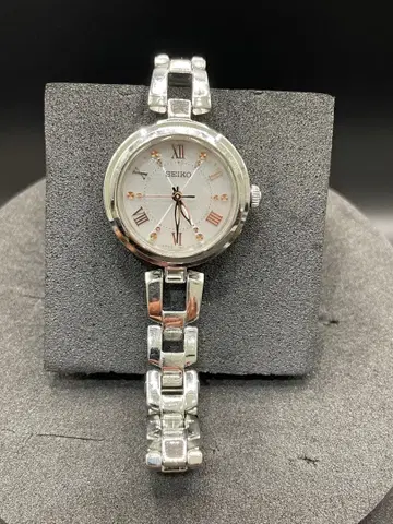 SEIKO 아날로그 손목시계 실버