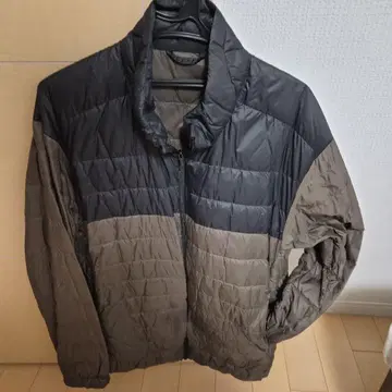 프리미엄 라이트 다운 다운 자켓 블랙과 카키