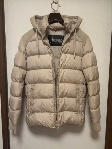 HERNO 다운 자켓 베이지
