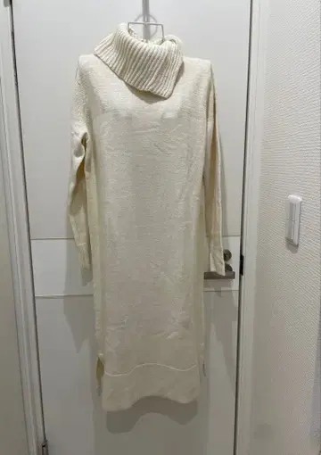 자유구 니트 원피스