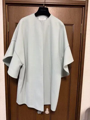 무릎 기장 코트