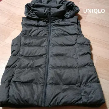 UNIQLO 그레이 후드 부착 다운 베스트