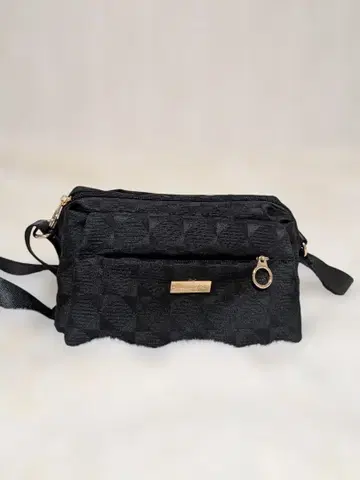 블랙 체크 무늬 숄더백