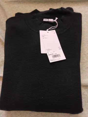 유니클로 U 밀라노 리브 모크넥 스웨터 S 사이즈