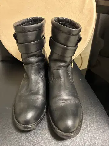 RED 발렌티노 숏부츠