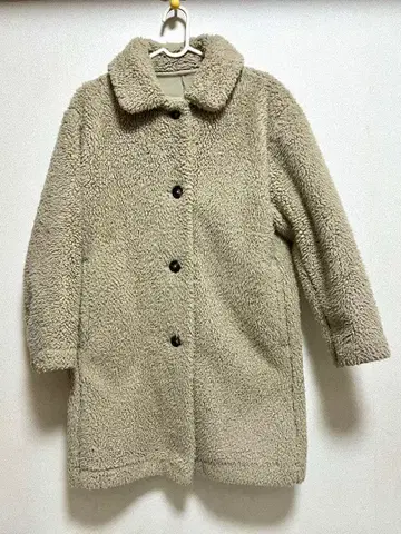 유니클로 보아 코트 S 사이즈