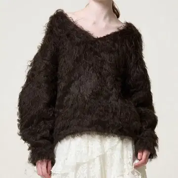 THE TOE] Pigalle shaggy Vneck 니트