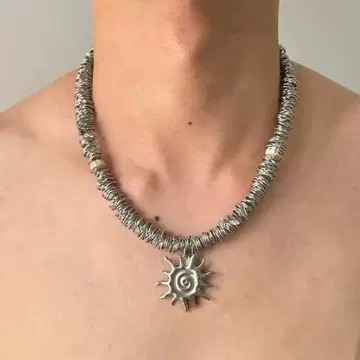 보헤미안풍 태양 펜던트 목걸이