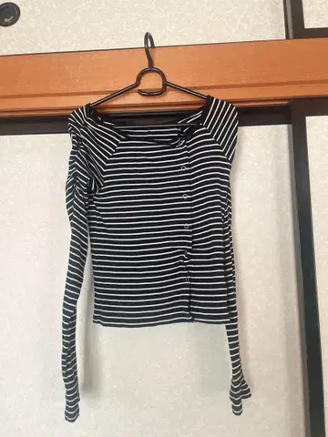 kastane 오프숄더 골지 티셔츠