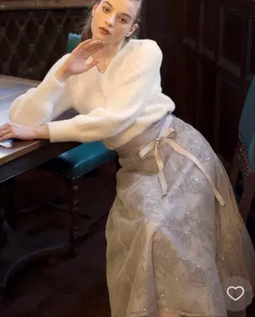 Noela 스팽글 자수 스커트