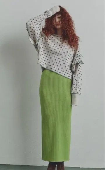 ROSE BUD mag.by c 로즈 프린트 서멀 상의