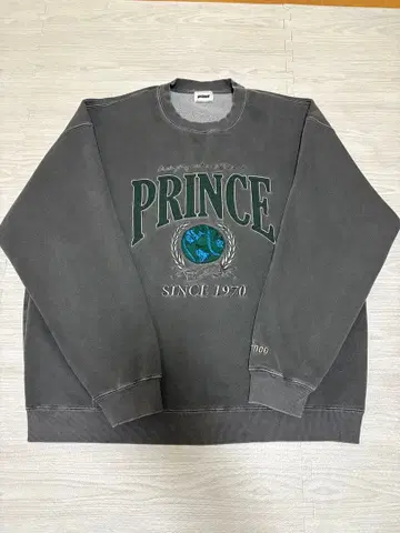 프린스 그레이 맨투맨 트레이닝복