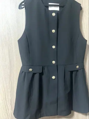 골드 단추 페플럼 베스트