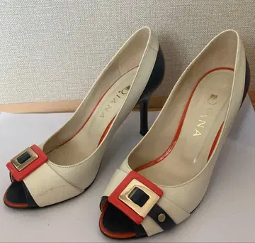 매우 저렴! 비교적 깔끔 다이애나 24cm 오픈토 펌프스