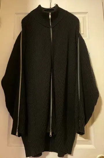 not conventional 3zip drivers Knit