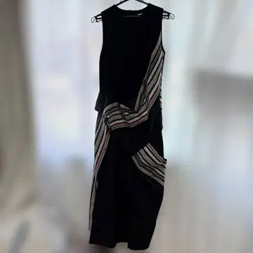 토션 레이스 턱 원피스