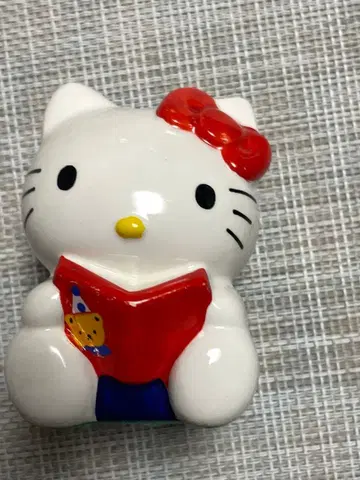 헬로키티 레트로 저금통