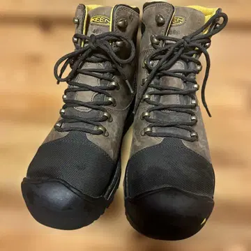 KEEN 하이컷 아웃도어 신발 브라운/블랙 등산 부츠 레인부츠