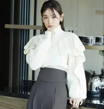 SNIDEL 스나이델 케이블 디자인 니트 아이보리